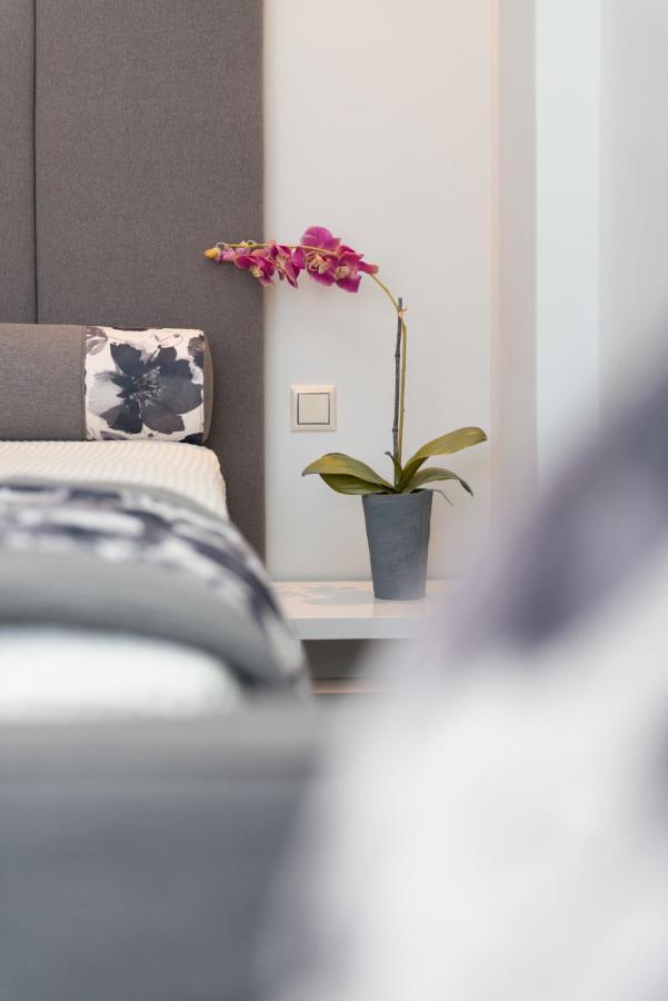 Mary'S Luxury Apartman Hriszí Amudiá Kültér fotó