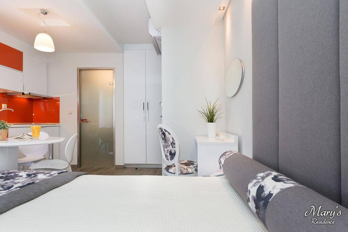 Mary'S Luxury Apartman Hriszí Amudiá Kültér fotó