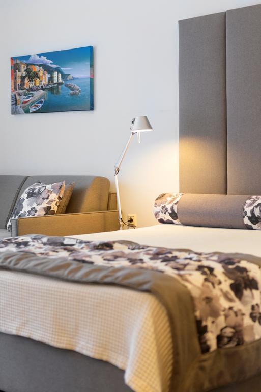 Mary'S Luxury Apartman Hriszí Amudiá Kültér fotó