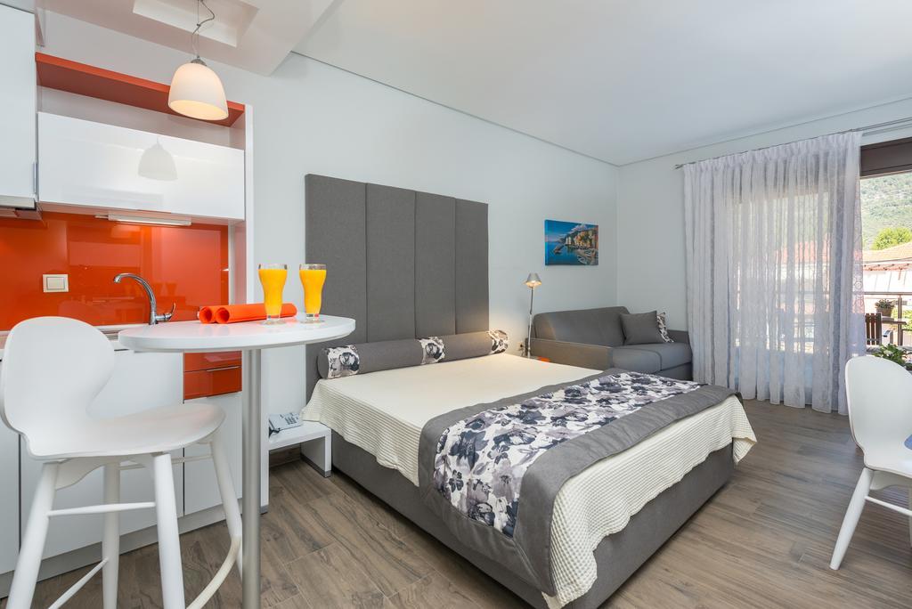 Mary'S Luxury Apartman Hriszí Amudiá Kültér fotó